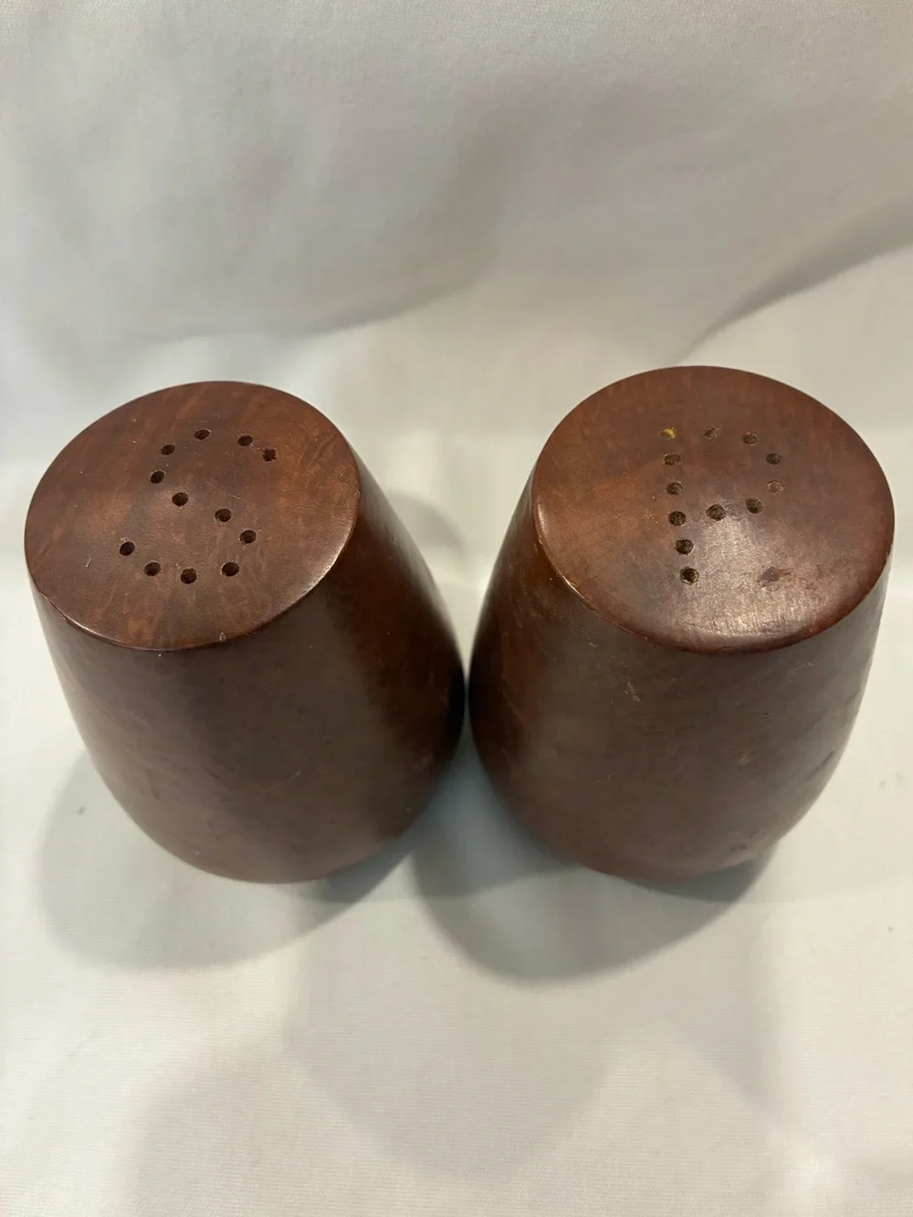 Wooden Salt/Pepper Shakers Mid Century Modern Classic Round Redwood Shakers